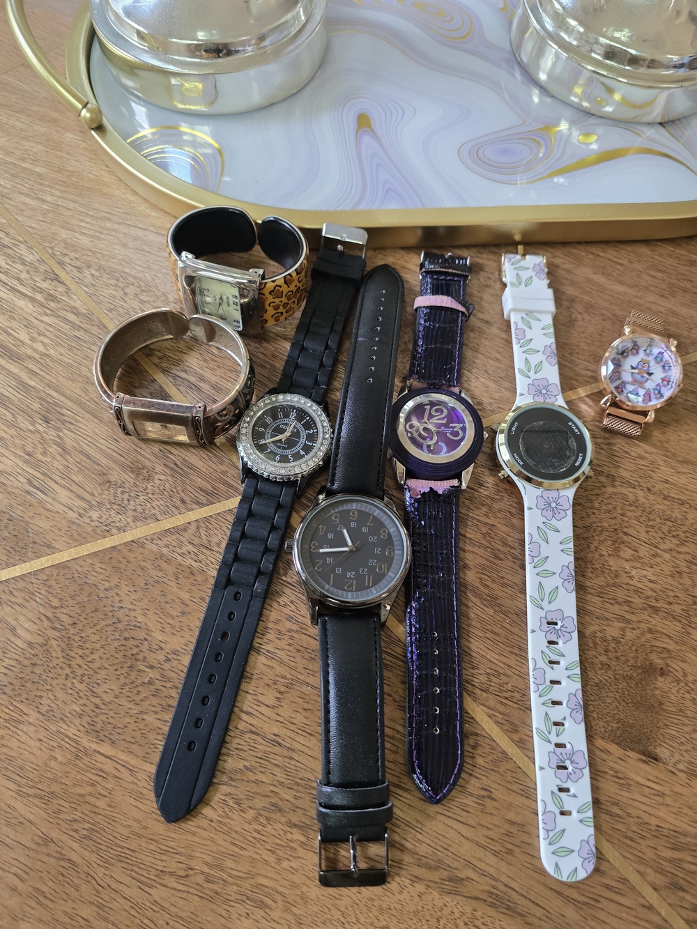 Men's Black Leather Strap Wristwatch - Classic Black Bulk Watches Not Working